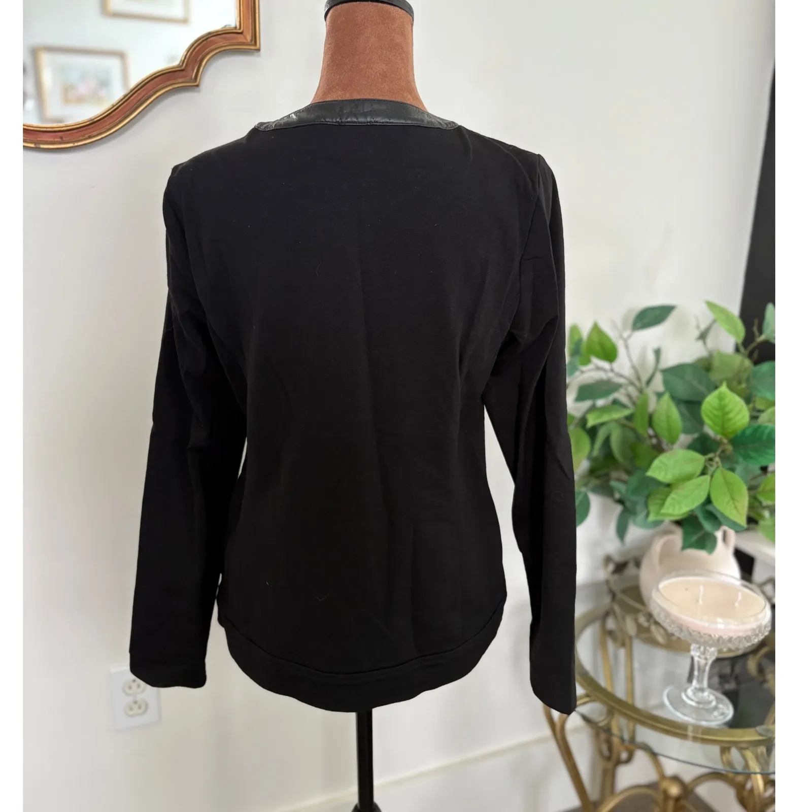 Weekends by Chico's Jacket Blazer Black Faux Leather Front Size‎ 0 - Image 3