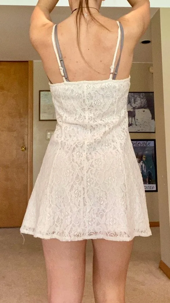 Forever 21 White Lace Dress - Image 3