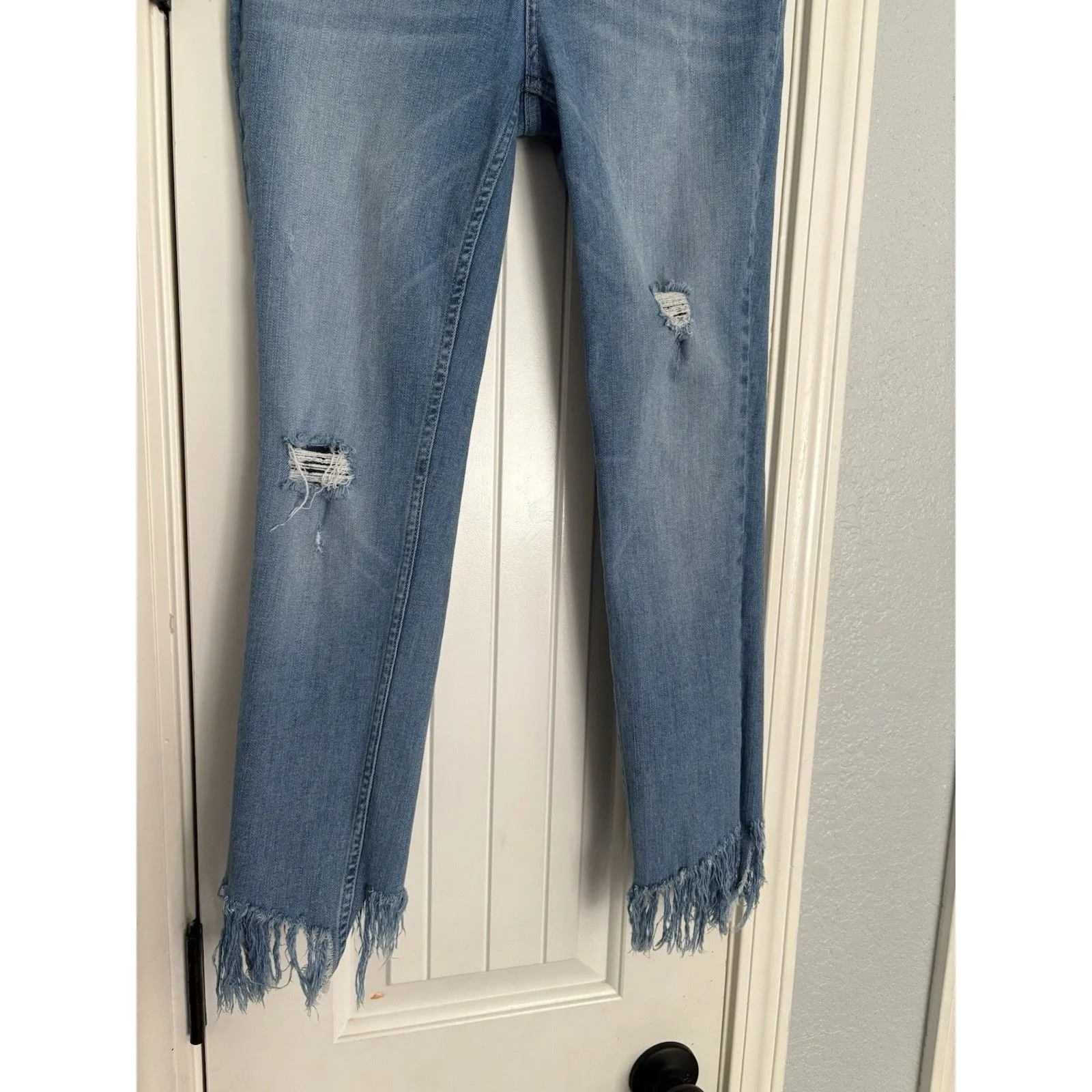 We The Free Great Heights Skinny Jeans Size 28 Distressed Frayed Hem - Image 2