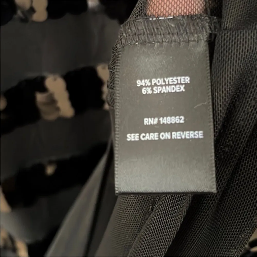 NWT Torrid Sheer Mesh Stripe Sequin Top Black Size 2X - Image 8