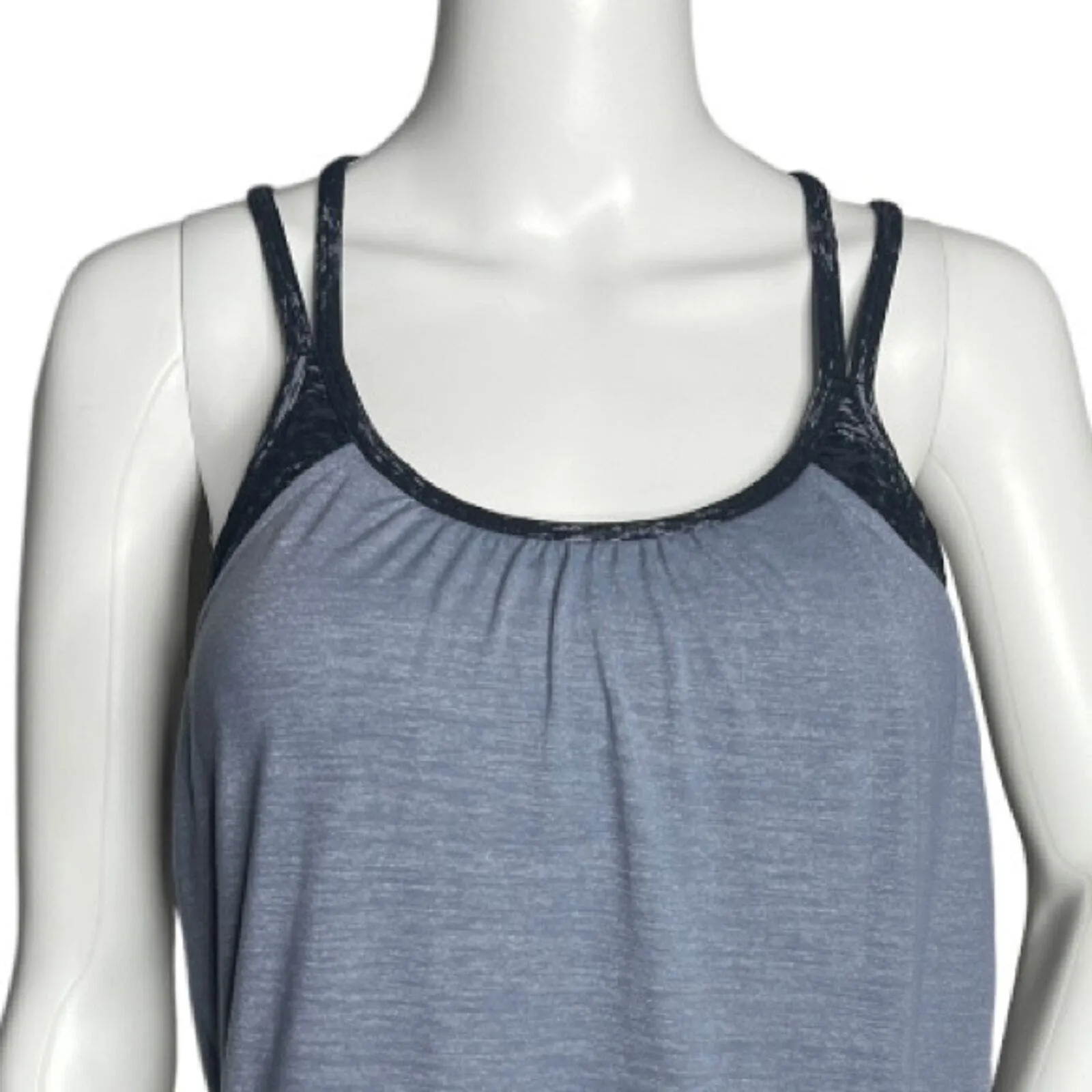 Athleta Shirt Womens Small Hidden Agenda‎ Tank Shimmering Blue 2 in 1 Sports Bra - Image 4