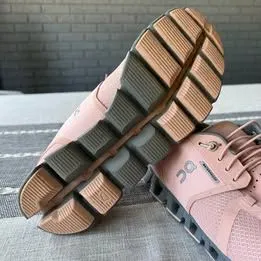 ON Cloud Running Shoes Womens Size 7.5 Rose Lunar Pink - Image 5