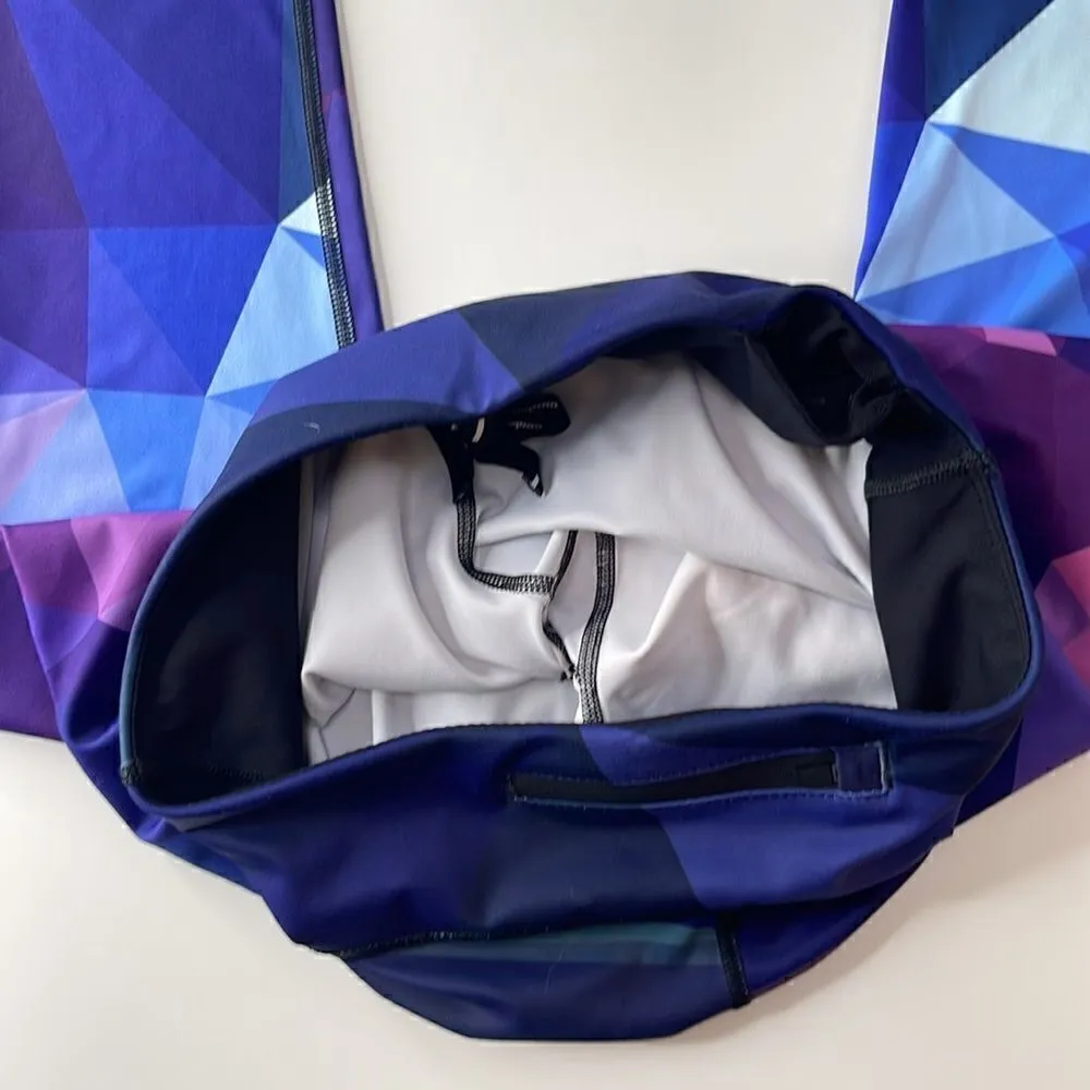 Coolomg Capri Geometric Yoga Pants. Size Medium. Like New. Purple - Image 5