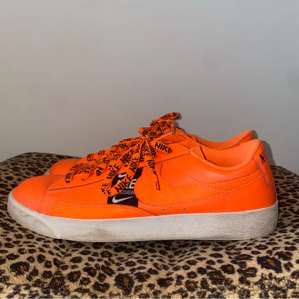 Nike orange & black nike sneakers trainers - Image 5