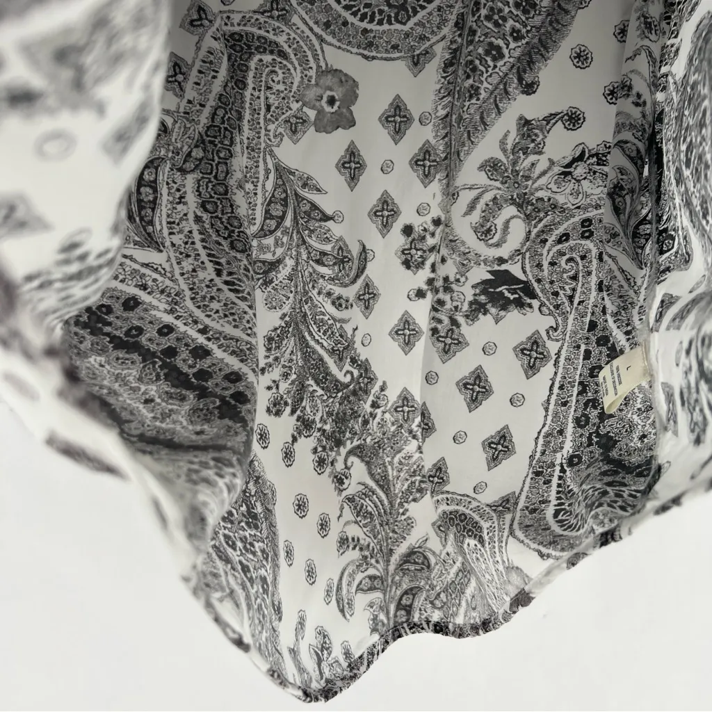 Tantrums Black & White‎ Paisley Print Crochet Lace Trim Flare Sleeve Top Size L Size L - Image 6