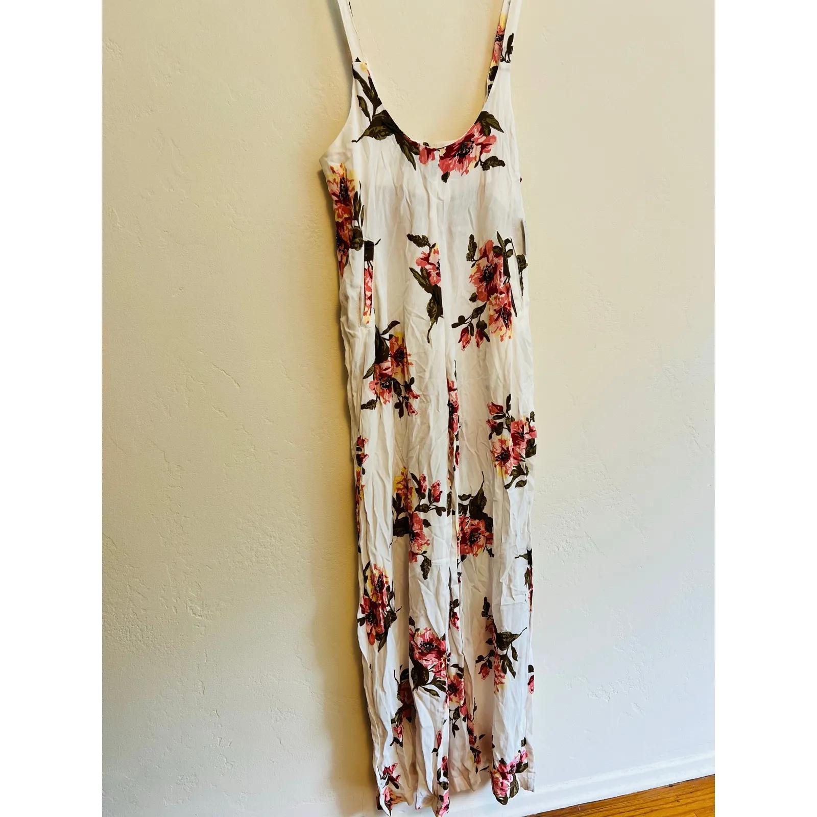 New FLYNN SKYE by FREE PEOPLE Floral Easy Rider Overalls Jumpsuit Size: Medium - Image 4