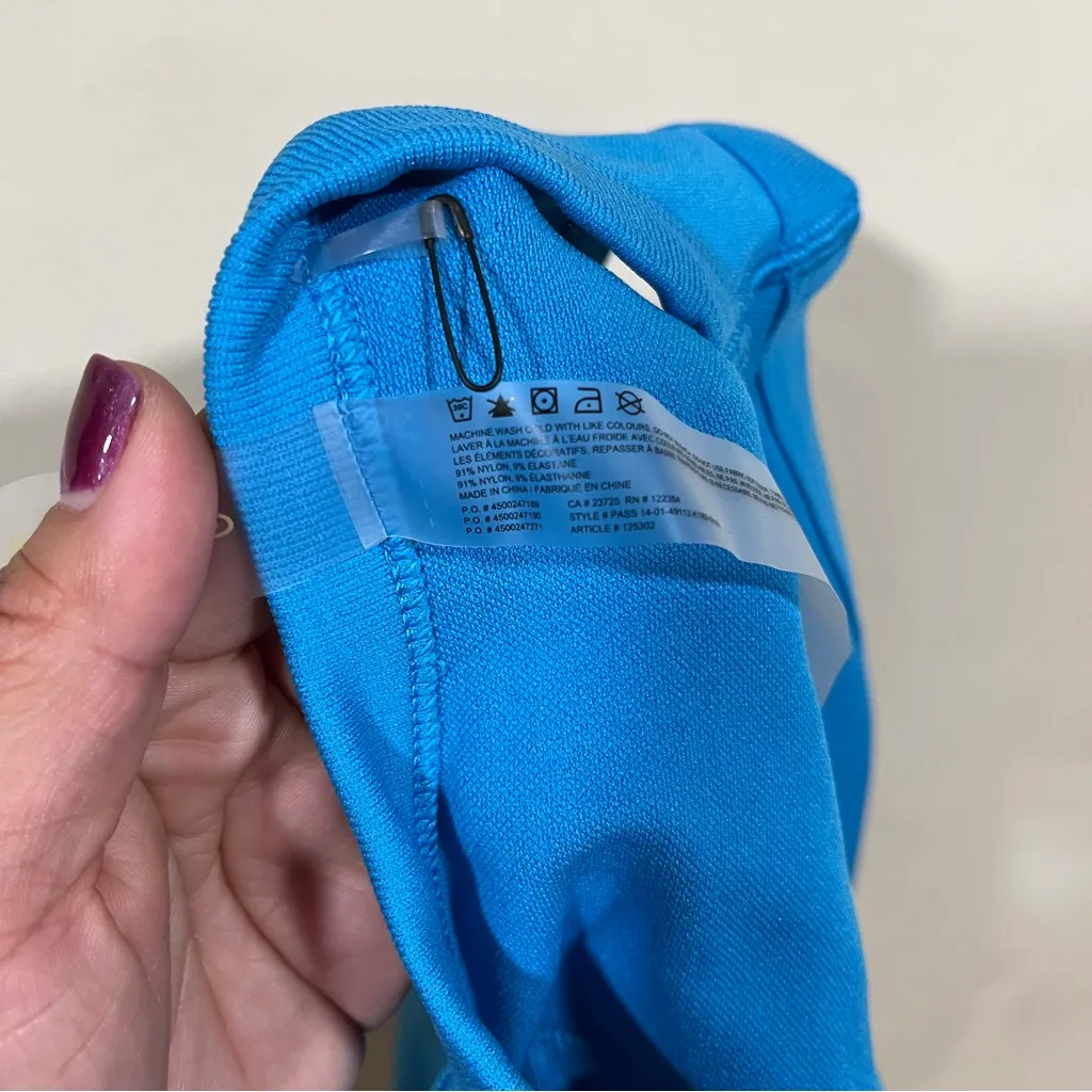 NWOT Golden Aritzia activewear sports bra blue size small women’s stretch - Image 6