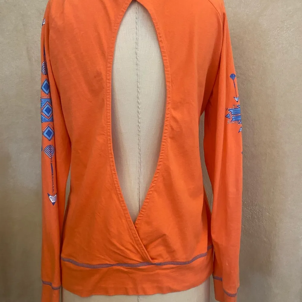 EUC Cowgirl Tuff Co. Long Sleeve (Open Back) Shirt Orange Size L - Image 2