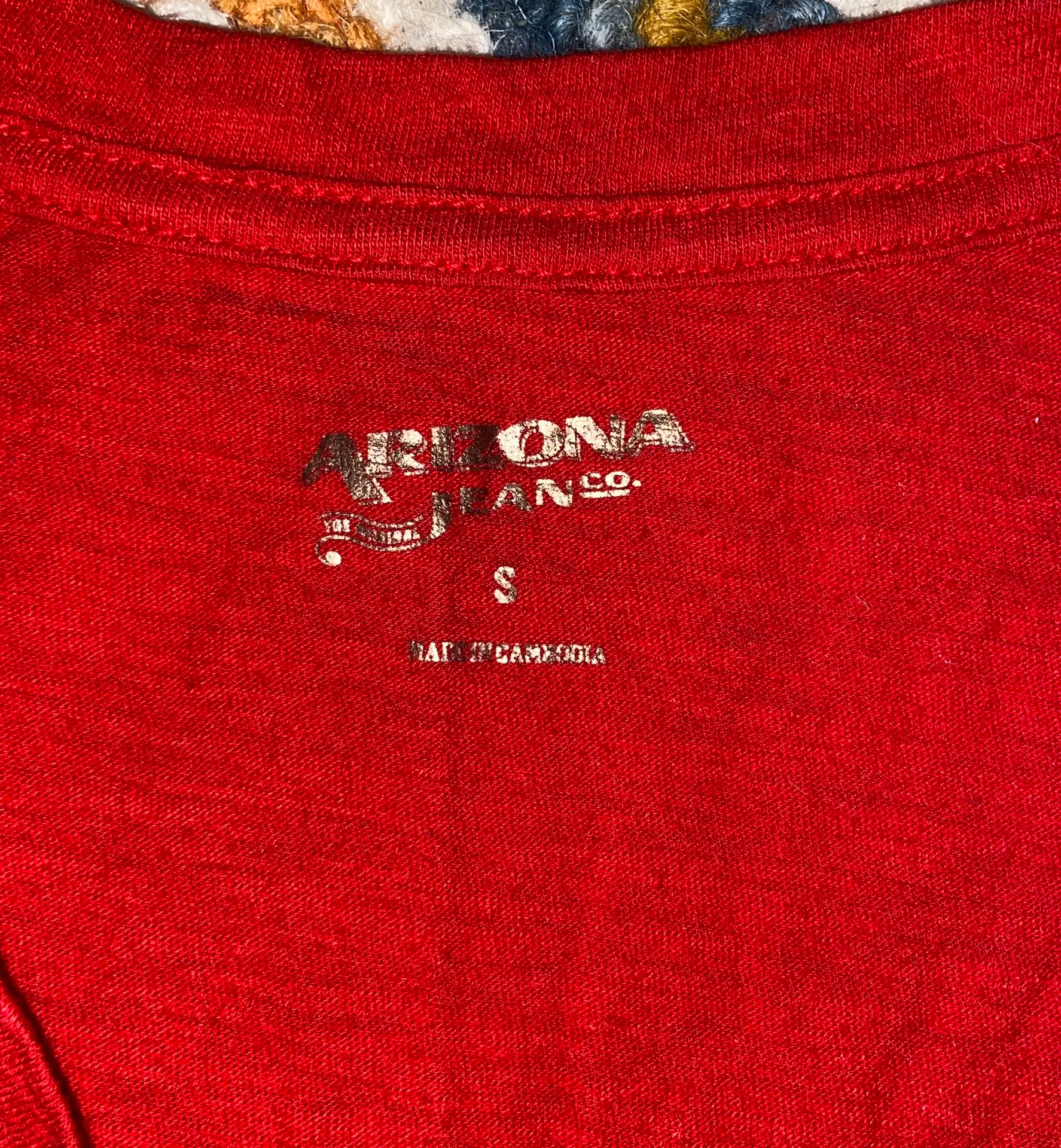 Arizona Jeans Red V Neck - Image 3