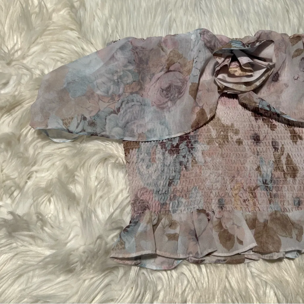 WAYF Off Shoulder Smocked Top Antique Roses S - Image 6