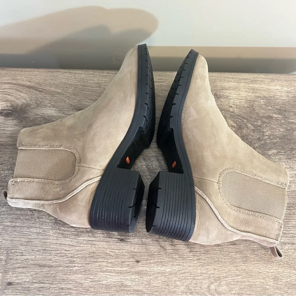 Hush Puppies  Bounce Moyen Leather Boots Booties Beige Tan Women’s 9.5 Pull On - Image 10