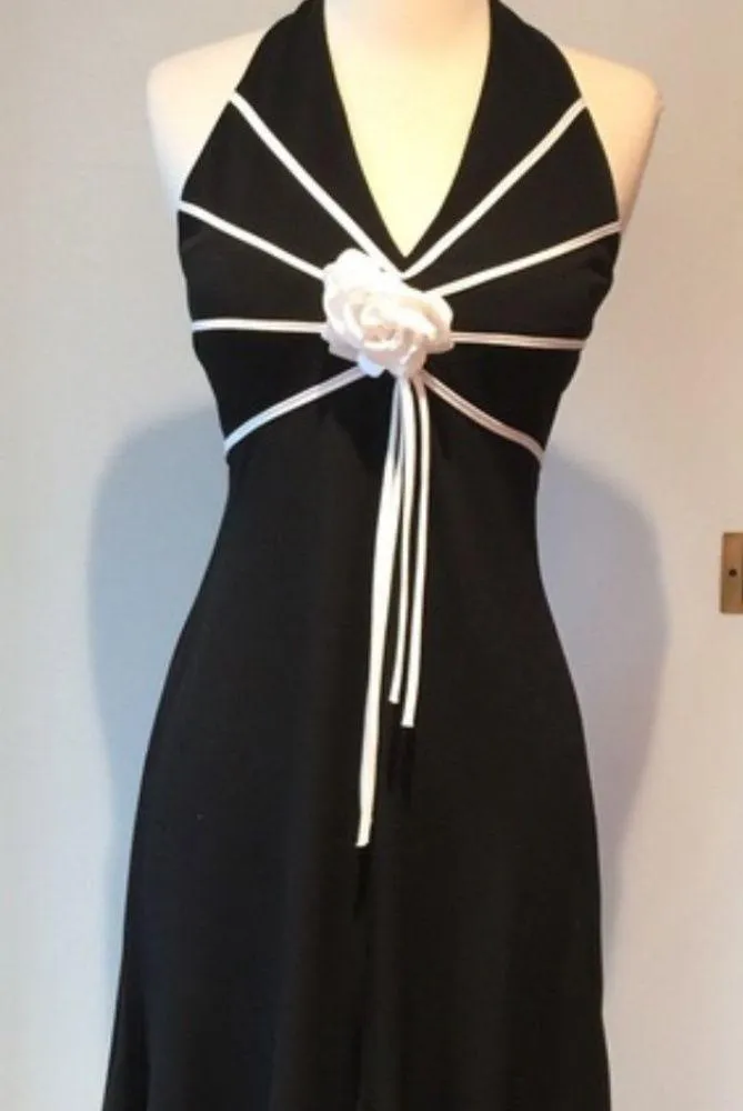 CACHET Matte Jersey Halter Dress Size 4 - Image 2