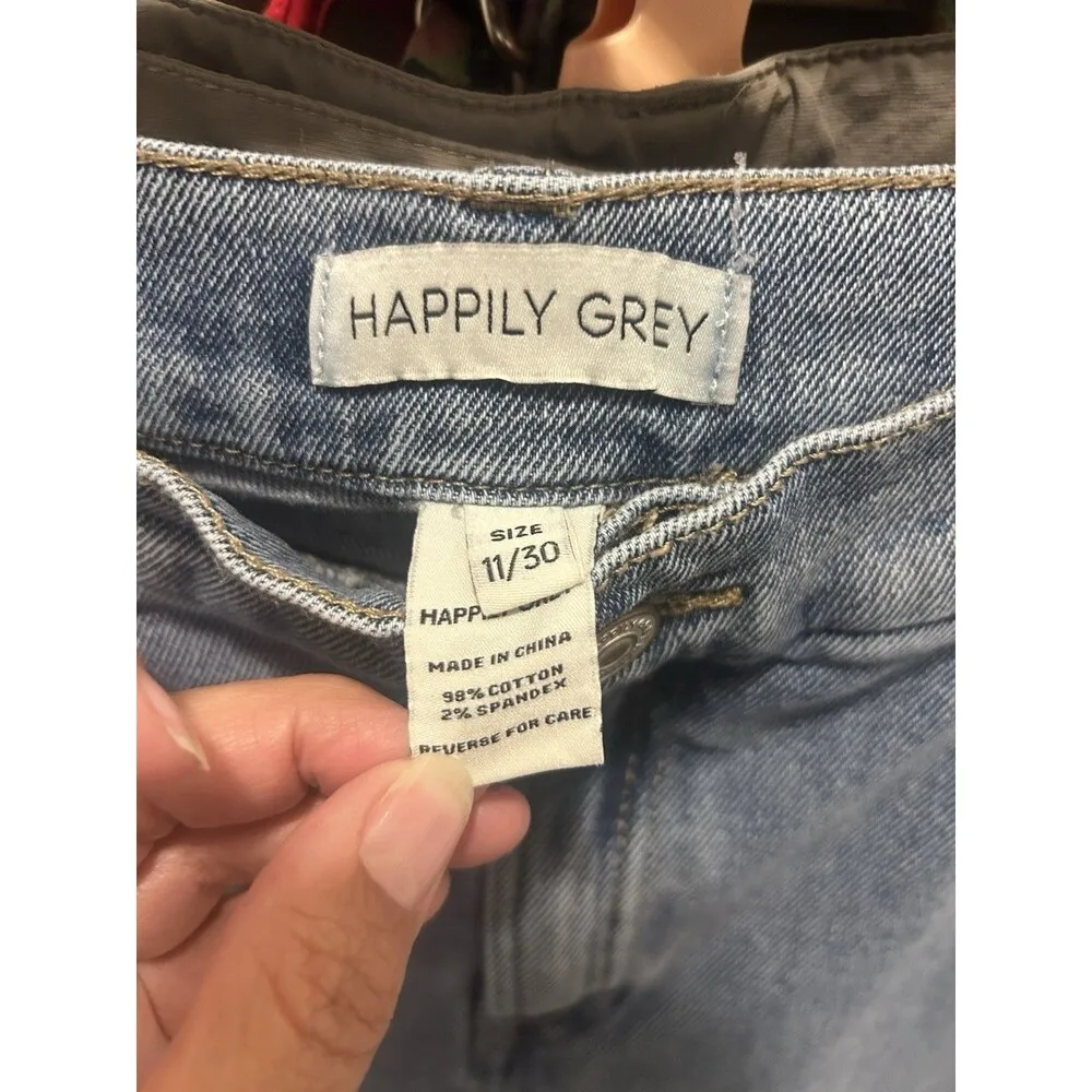 Women’s Size 11 30 Happily Gray Gabby Cotton Medium Wash Blue Denim Cargo Jeans - Image 3