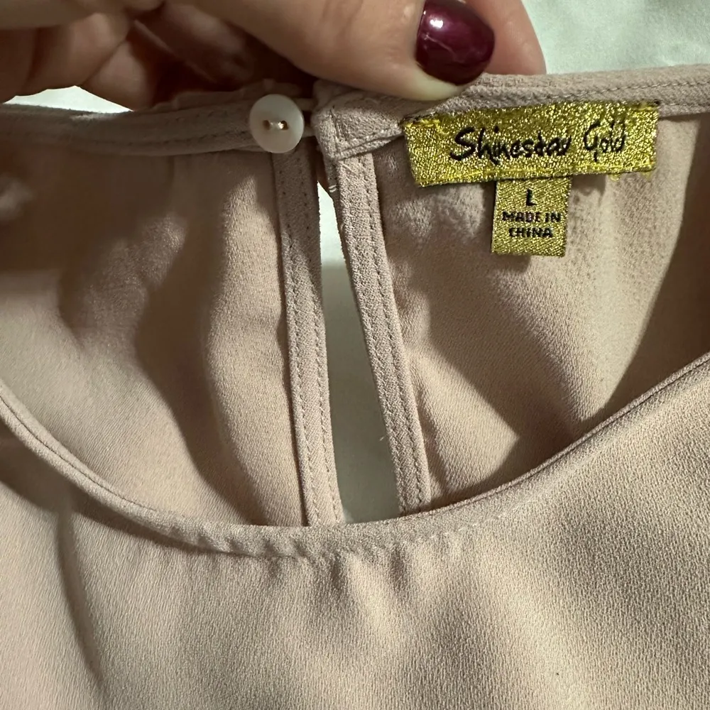 Size large boutique ruffle top - Image 2