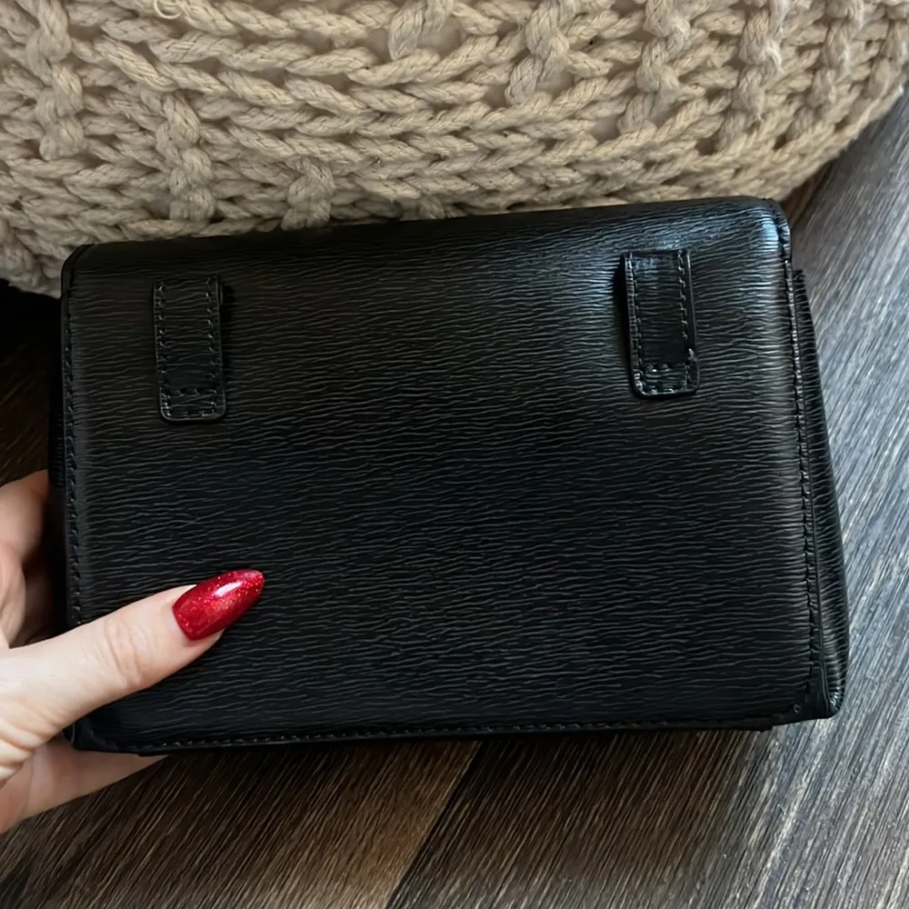 DKNY  BLACK PURSE - Image 2