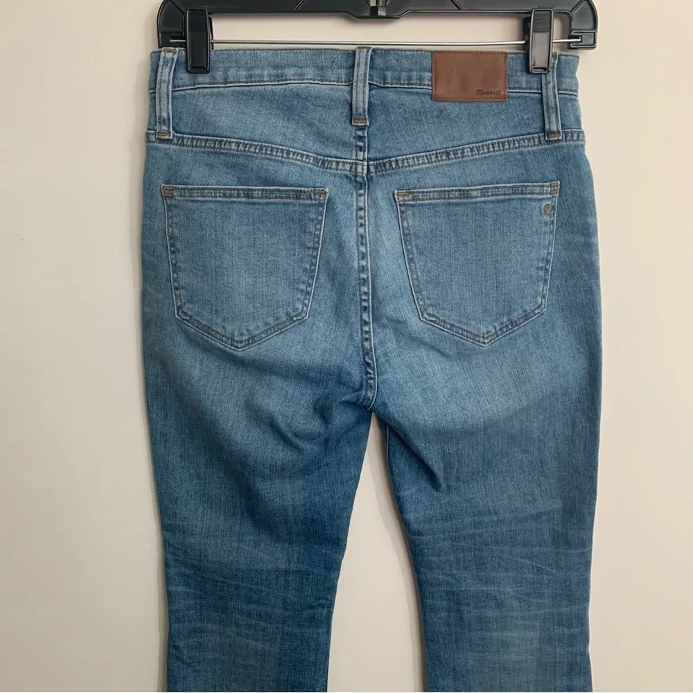 Petite Cali Demi Boot Button Fly Distressed Hem Jeans Size 25P - Image 8