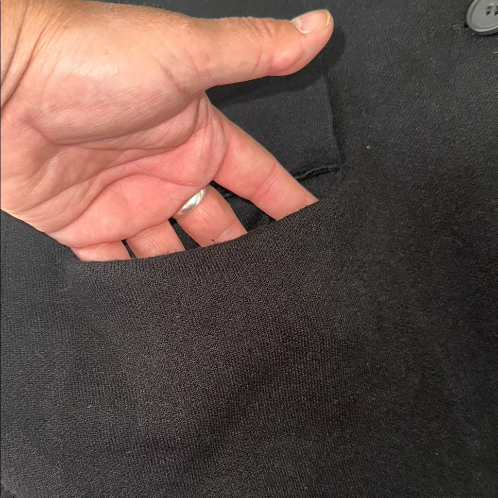 Adrianna Papell Elegant Black Blazer 75%viscose 25%Polyester - Image 3