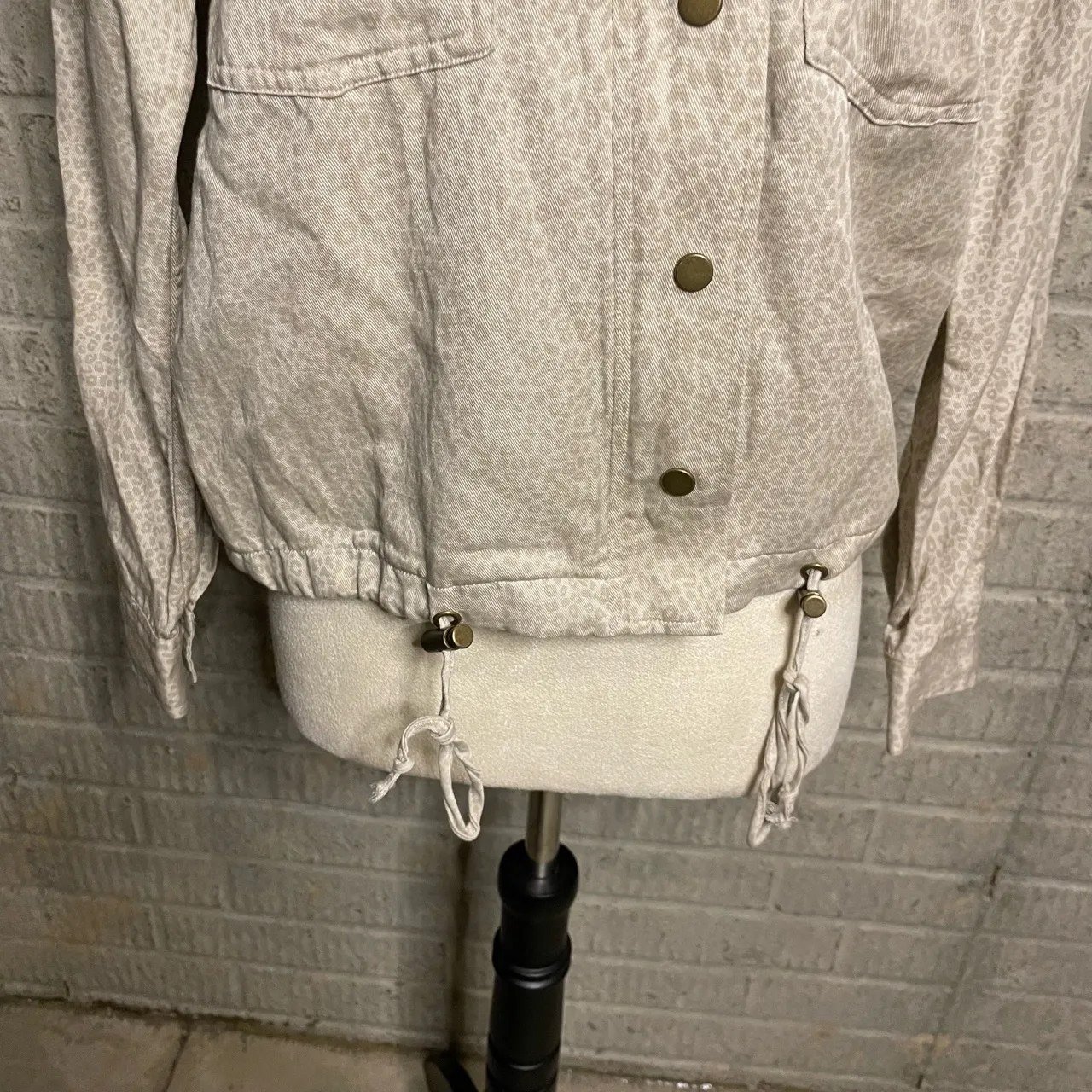 Rails Collins White Mini Cheetah Utility Jacket Size‎ XS - Image 2