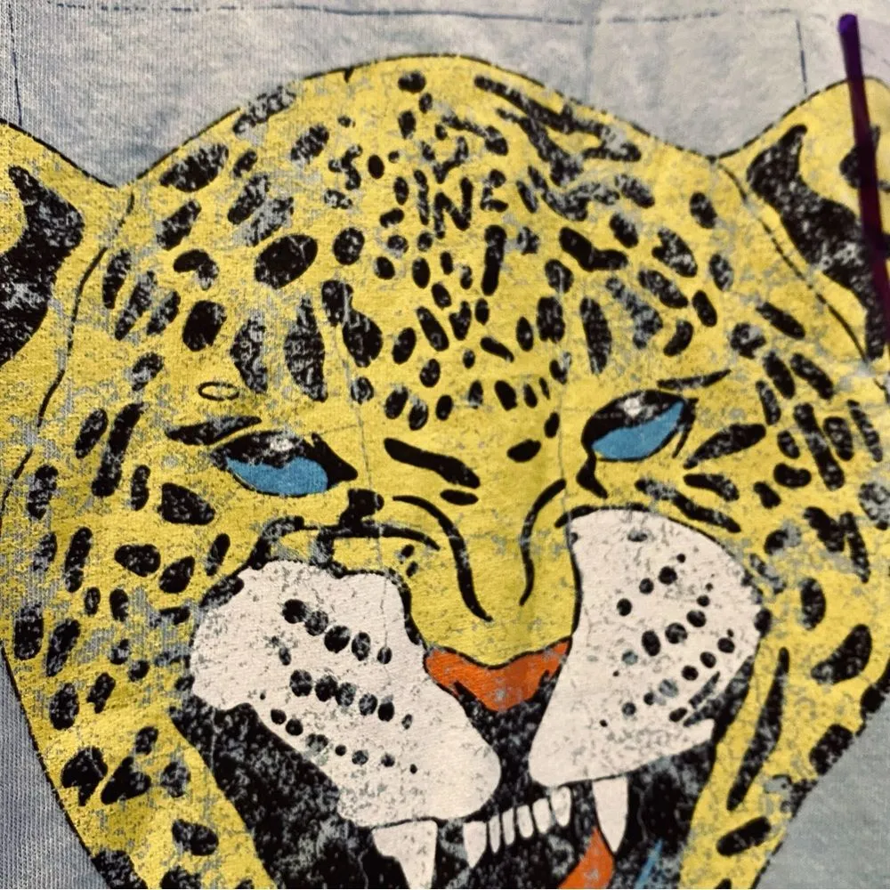 Def Leppard  Concert Blue T-shirt Large NWT - Image 3