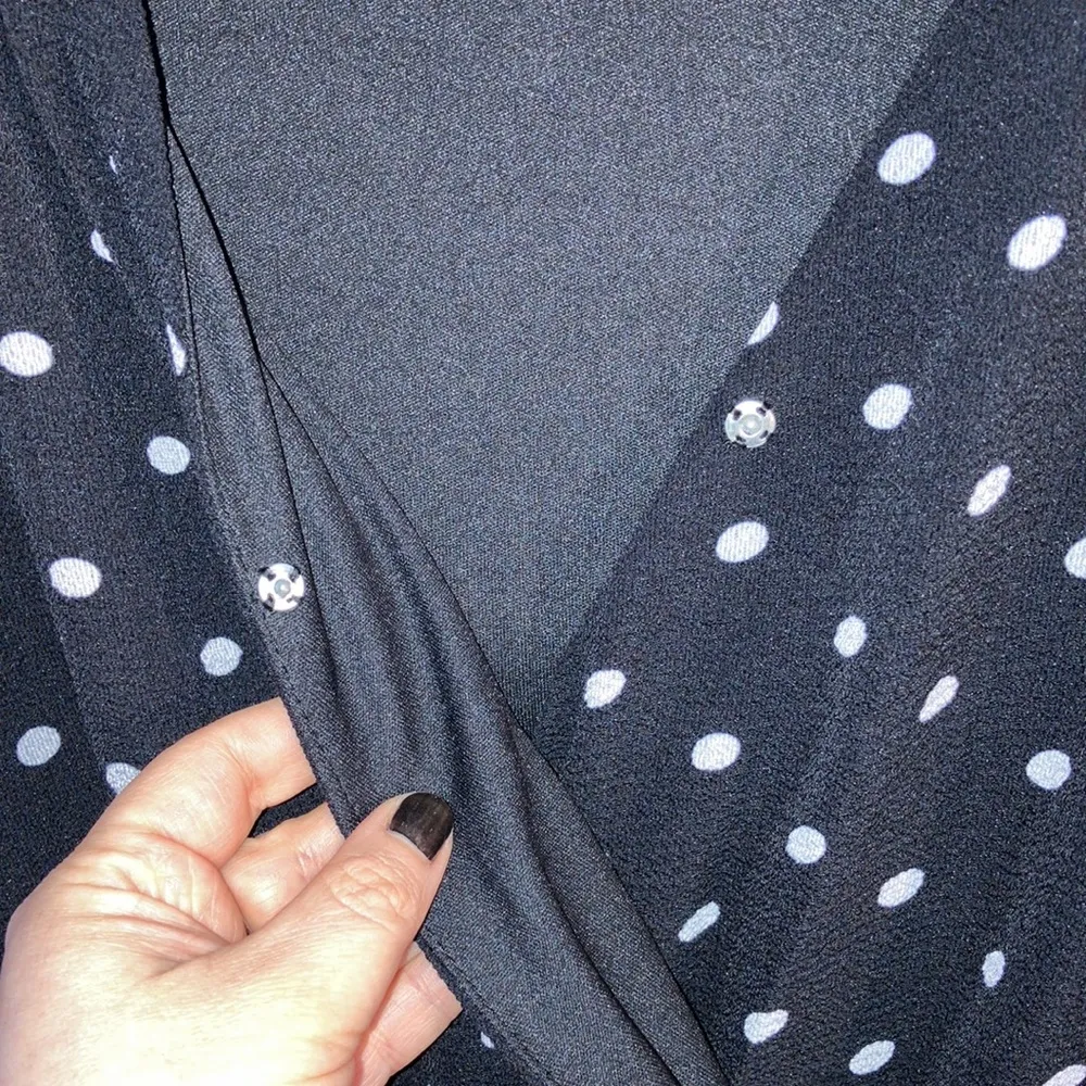 🔹4 for $30 One ❤️ Clothing Romper, Medium - Image 3