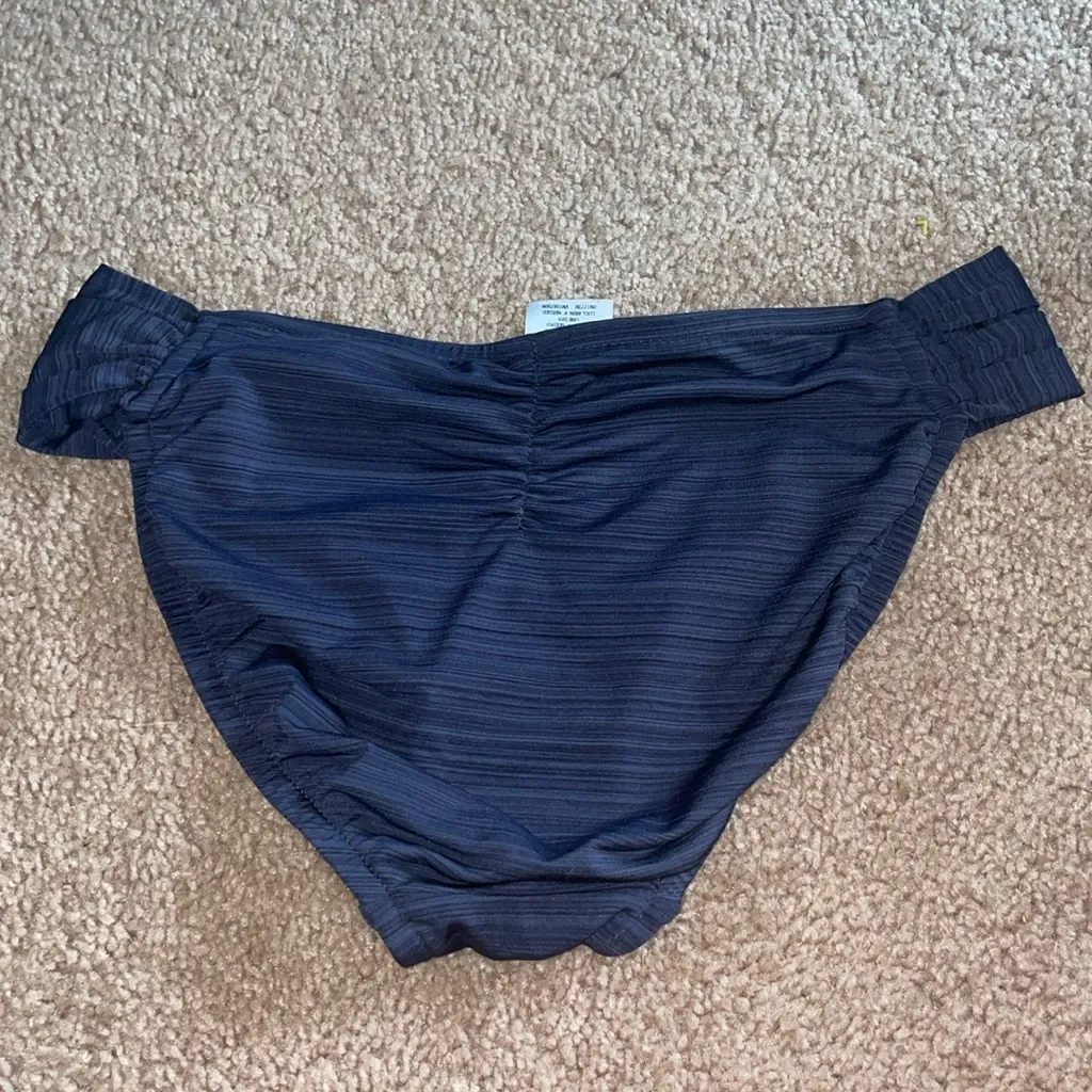 Mossimo Supply Co. Dark Blue and Aqua Bikini Bottom size medium scrunched bottom - Image 4