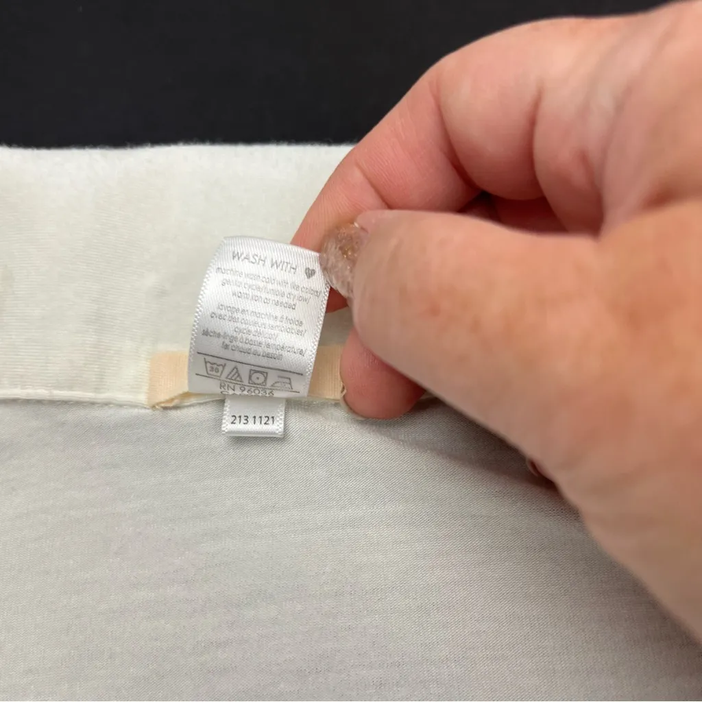 Eberjey Pajama Top Women’s Size Small Cream Short Sleeve Button Front *FLAWED‎ - Image 3