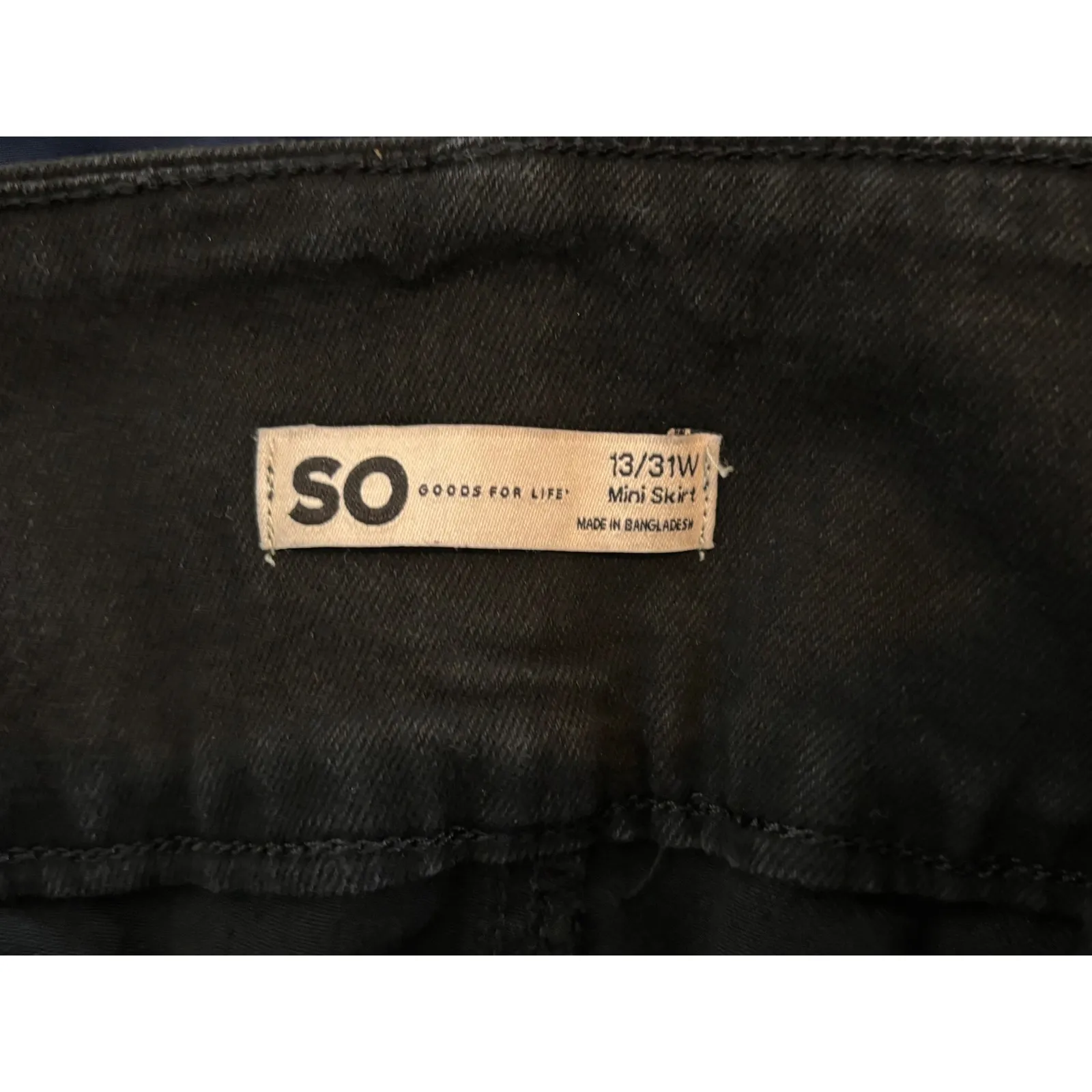 SO Mini Skirt Black Denim Size 13/31W Side Zip Detail Women's‎ - Image 3