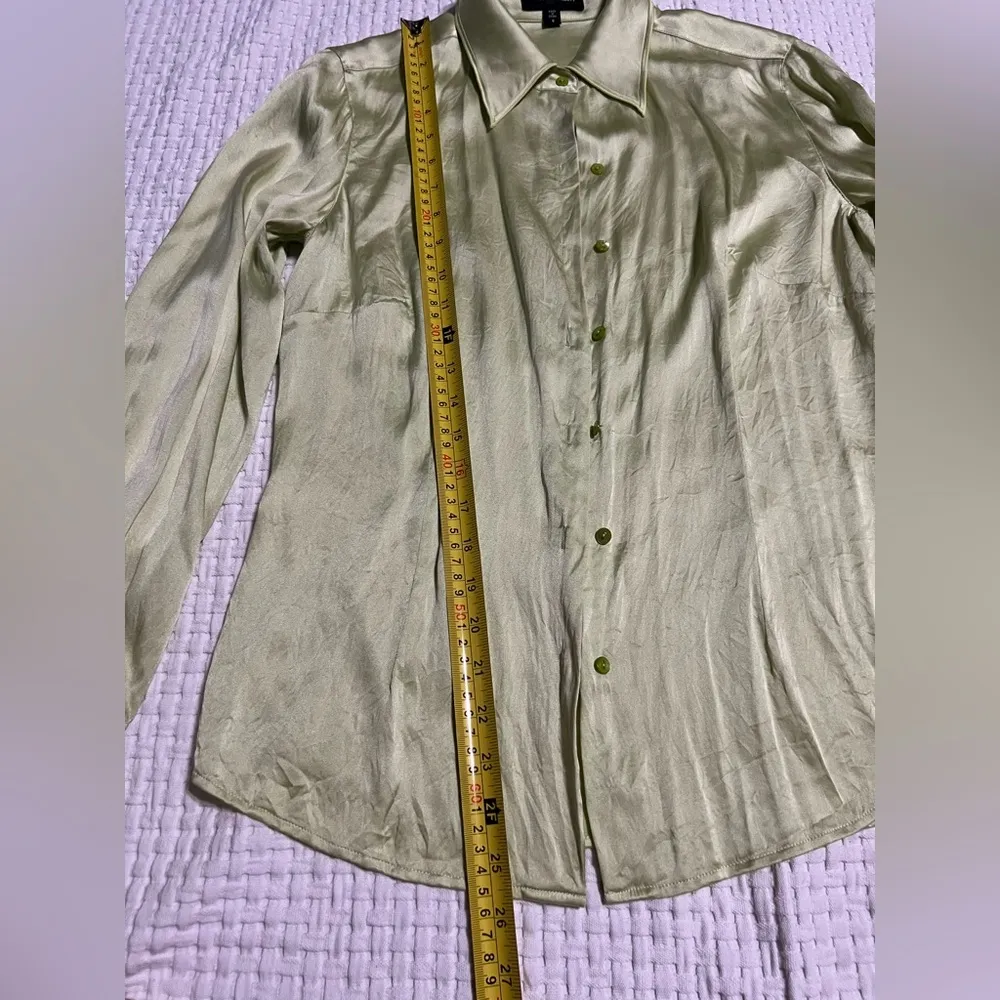 Audrey Talbott Light Green 93% Silk Shirt, Size 8 - Image 3