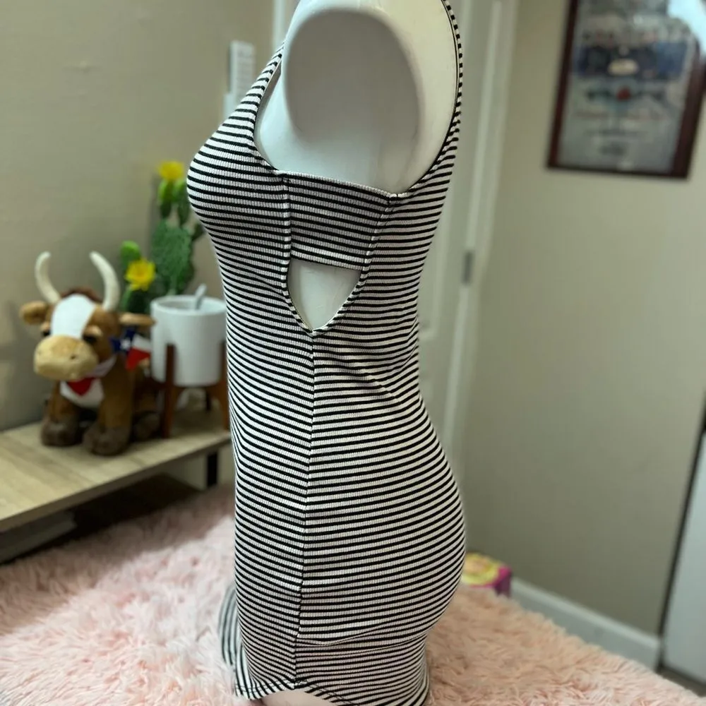 Windsor Stripped dress - Image 2