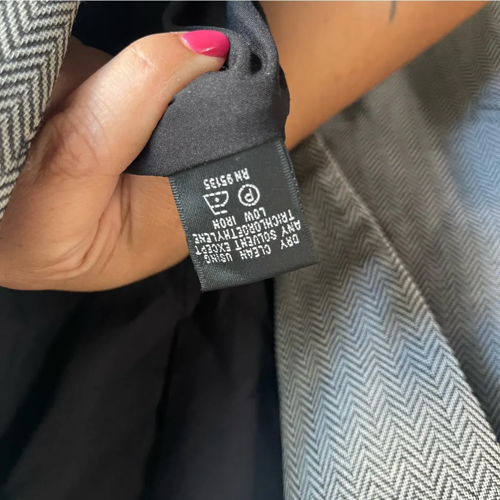 Lafayette 148‎ New York Herringbone Virgin Wool Blend Blazer Women's Size 4 Gray - Image 7