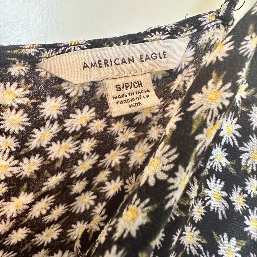 American Eagle - Flowy Sunflower Top 🌻 ✨ - Image 5