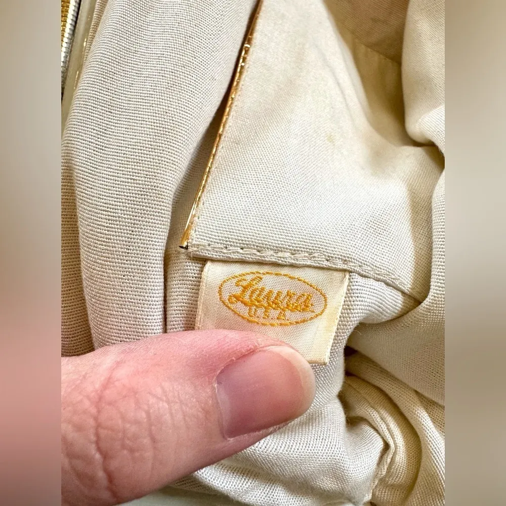 Vintage Laura Brand Beaded Floral Design Purse Short Strap Clasp Style - Image 7