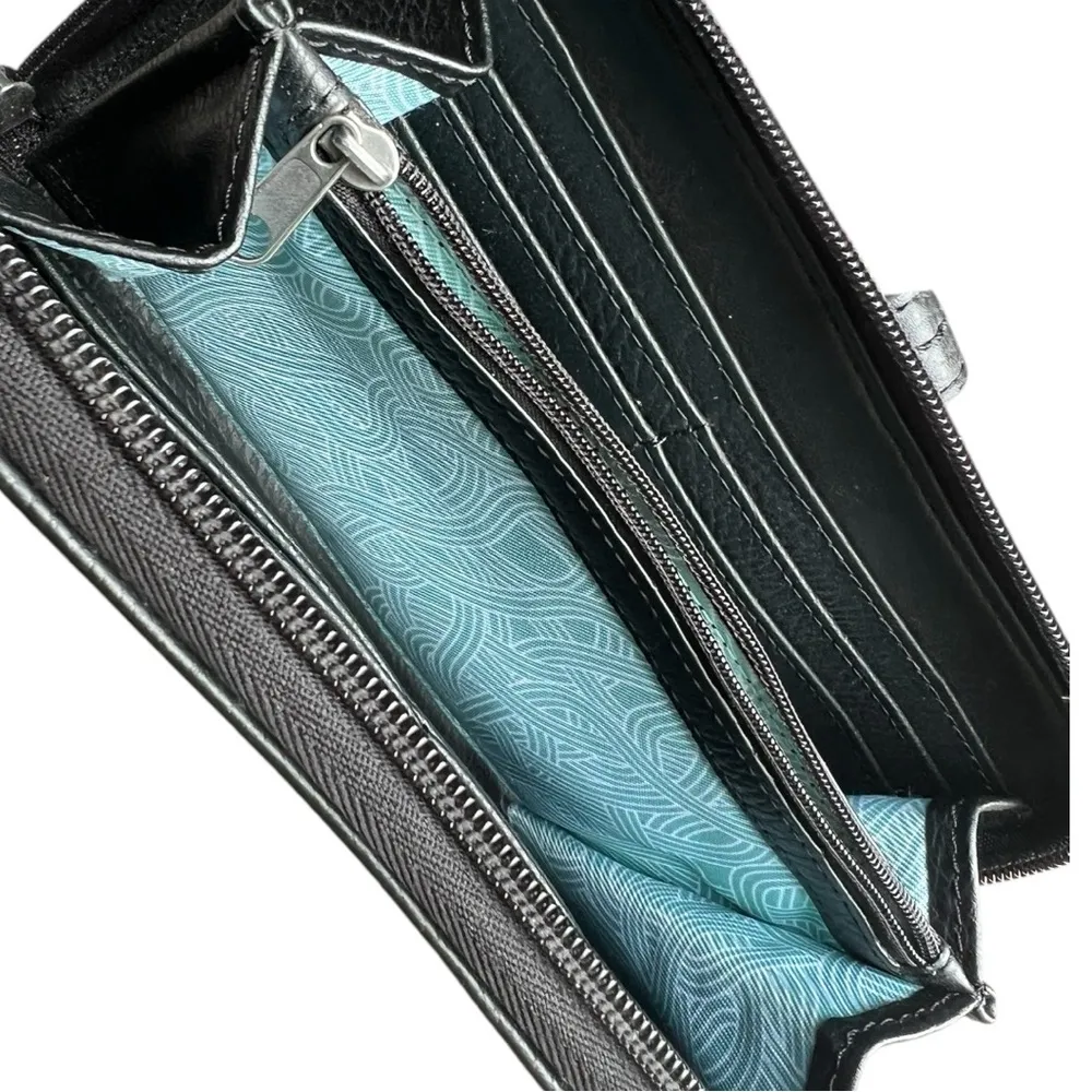 The Sak Smartphone Crossbody - Image 6