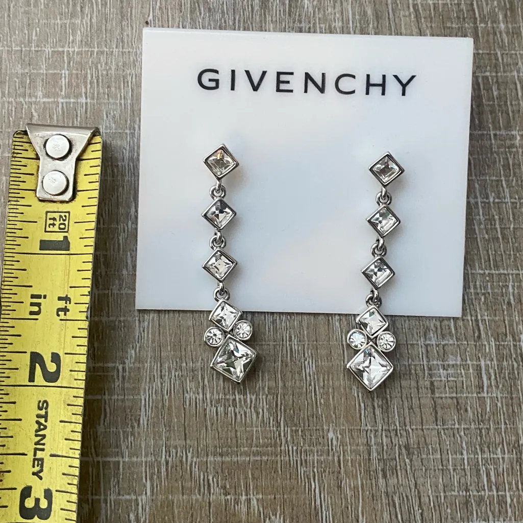 NWT Givenchy Crystal Linear Drop Earrings Silver Diamond Shape Tiered - Image 3