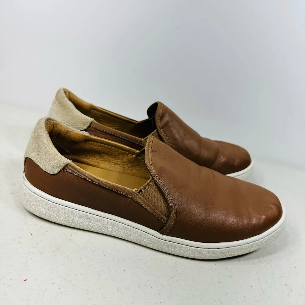 Ugg Australia Cas Slip-On Womens Brown Fashion Leather Sneaker Shoes Size 8.5 US - Image 3