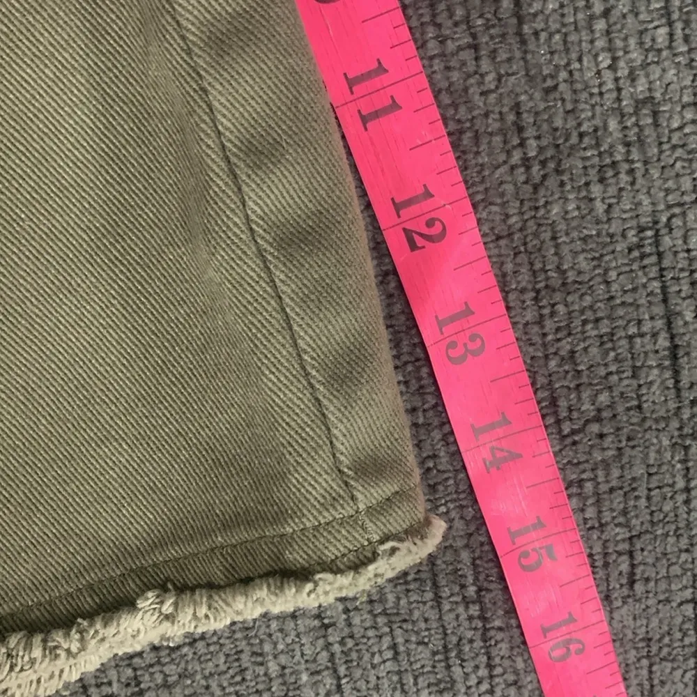 Oak + Fort Army Green Button Fly Shorts Size 30 - Image 6