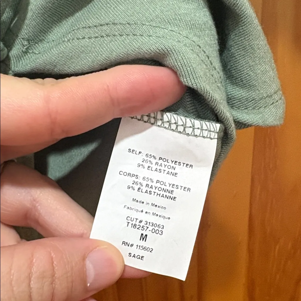 Nordstrom Lush Size Medium Sage Green Tie-Front Collared Blouse - Image 4