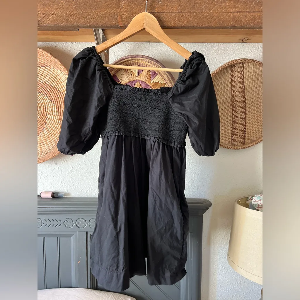 Women’s American Eagle Smocked Dress Puff Sleeve Babydoll Mini Black xs - Image 4