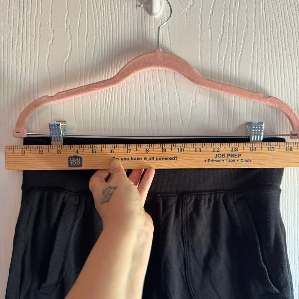 Athleta black pull‎ on shorts size S - Image 6