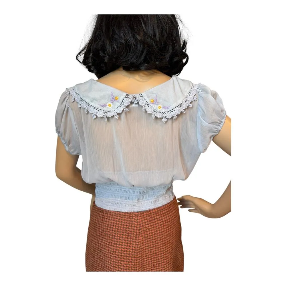 Kimchi Blue Frenchie Sheer Purple Crop Blouse smocked floral embroidery size M - Image 4