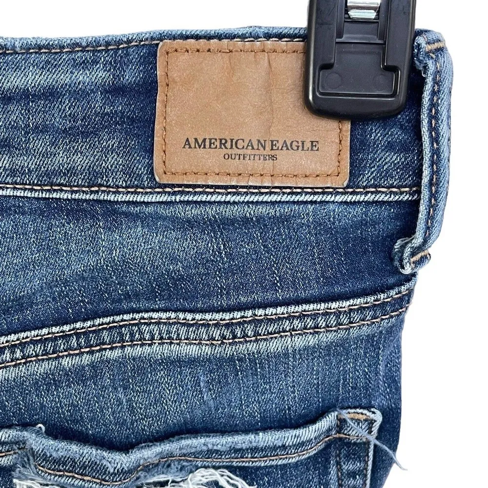American Eagle SZ 6 Hi-Rise Shortie Jean Shorts Distressed Stretch Frayed Hems - Image 3