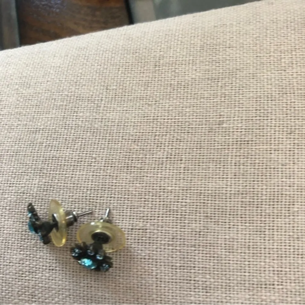 Vintage Pierced Earrings Good condition - Image 3