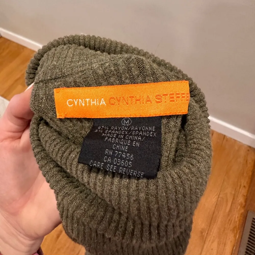 Ribbed Turtleneck - Image 3