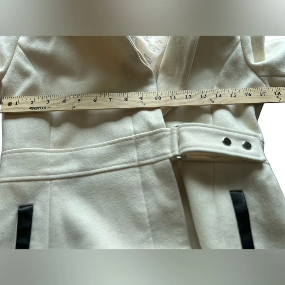 Via Spiga Women's White Overcoat Size 10 Elegant wool blend‎ - Image 6