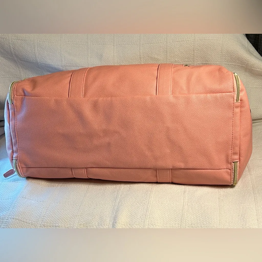 Luhxe Pink Leather Duffel Bag/Garment Bag - Image 2