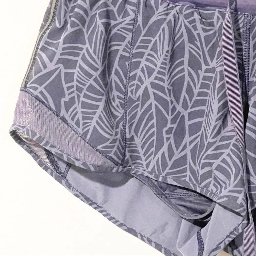 Lululemon Size 4 Indigo Purple Sport Gym Workout Shorts Athletic Pull On - Image 2