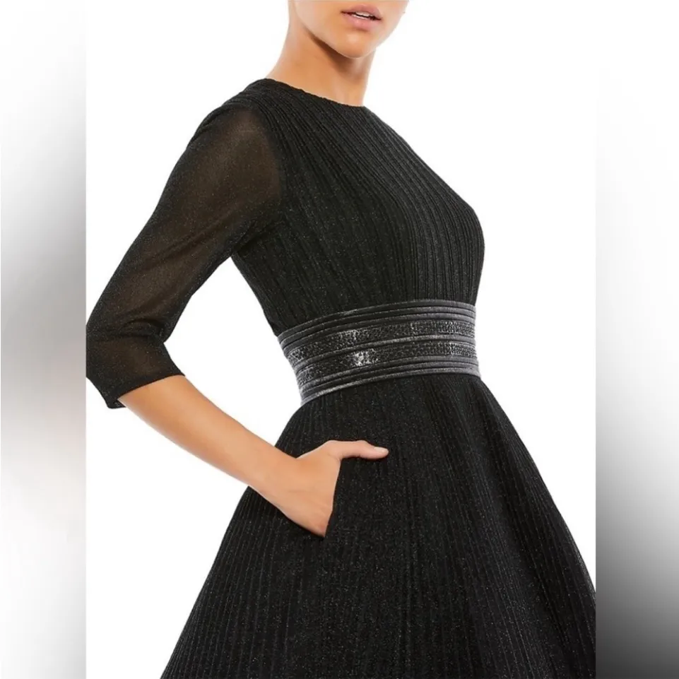 NWT Mac Duggal Shimmering
Pleated‎ A-Line Black Ballgown 30700 Black Size 6 $498 - Image 3