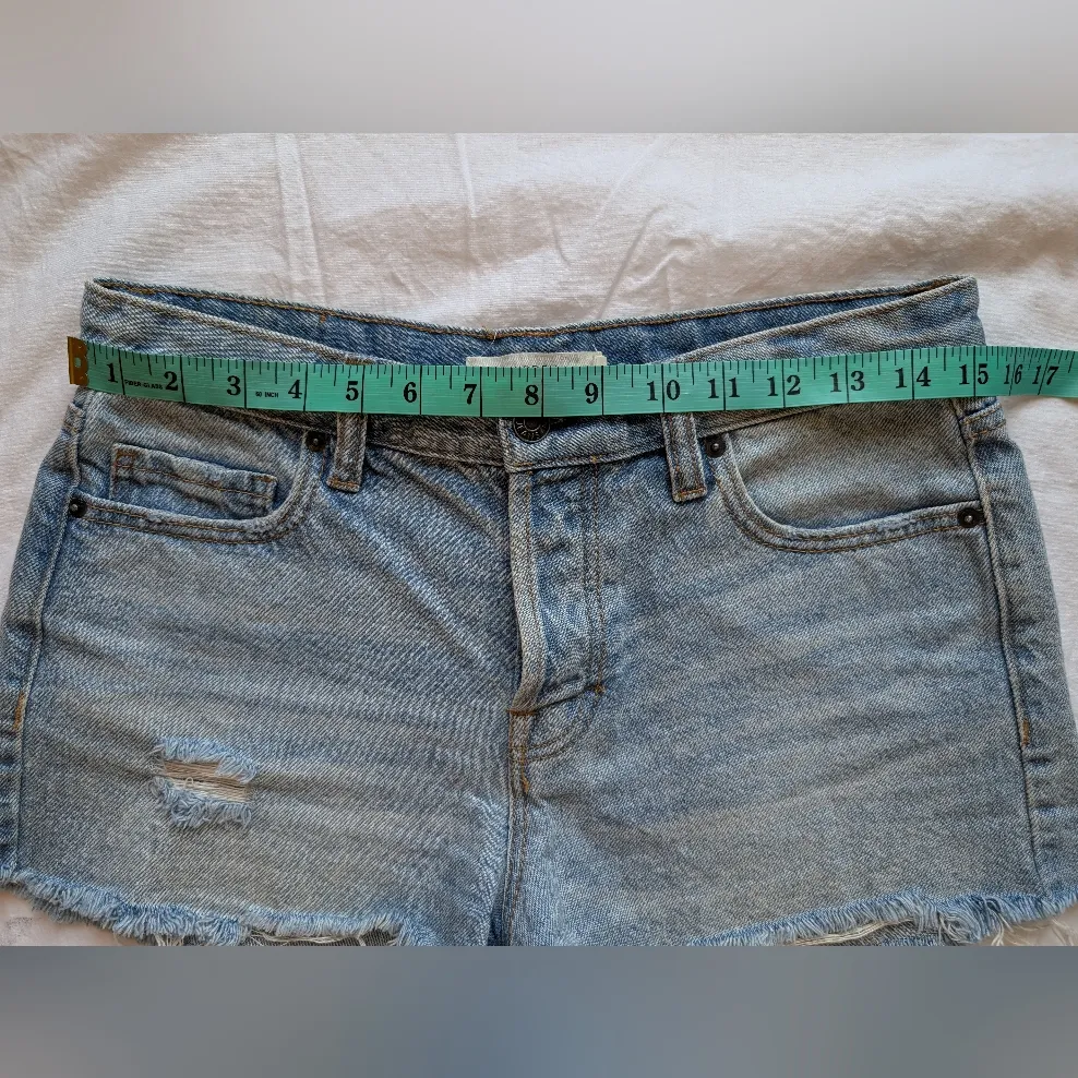 Hidden High Waist Distressed Jean Shorts Women's Small Blue - Image 7