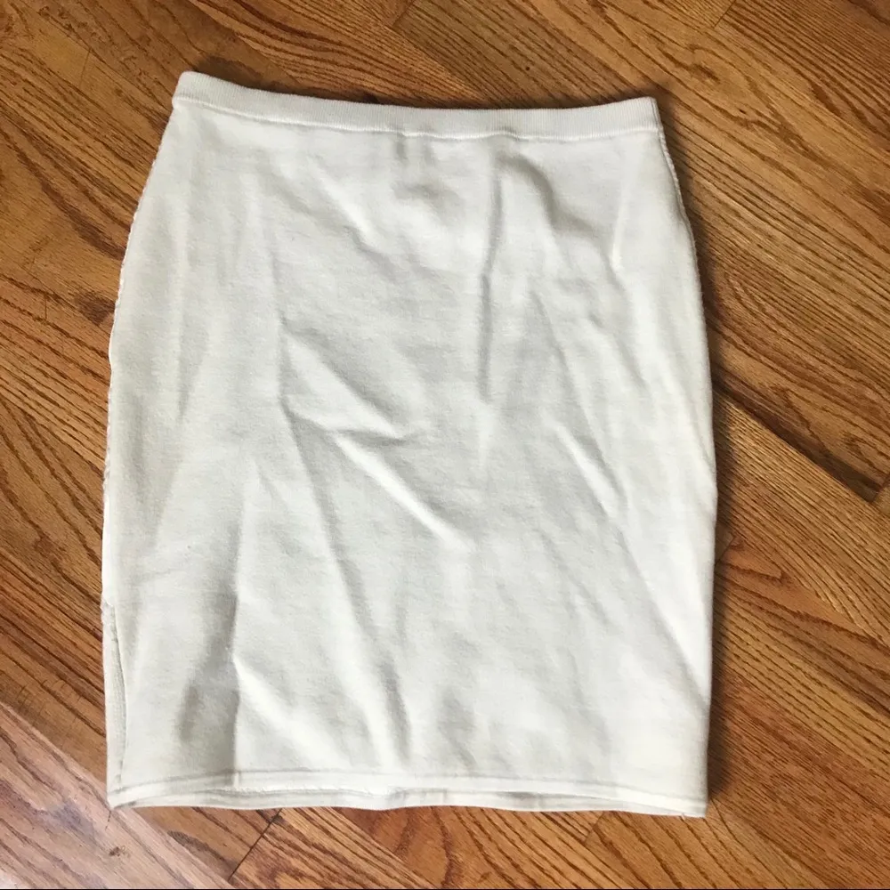 DVF Cream Sweater Skirt - Image 5