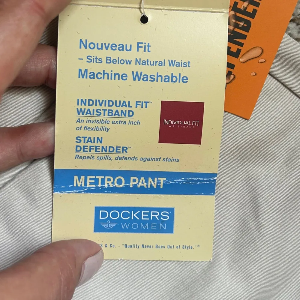 NWT Dockers Cream Tan Chinos Crisp Cotton Khakis Neutral Classic Vintage 12 - Image 4